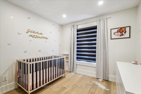 Photo 19 at 14 - 105 Kayla Crescent, Maple, Vaughan