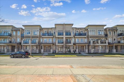 Photo 26 at 14 - 105 Kayla Crescent, Maple, Vaughan