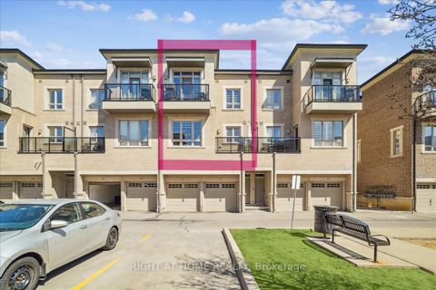 Photo 27 at 14 - 105 Kayla Crescent, Maple, Vaughan