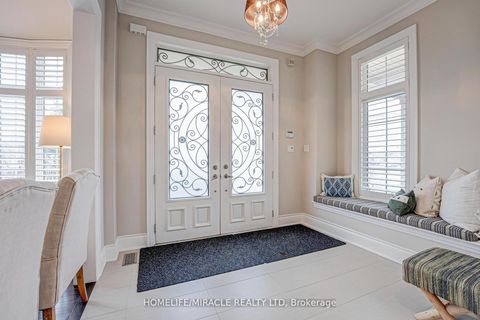 Photo 3 at 2 Stanton Avenue, Vellore Village, Vaughan