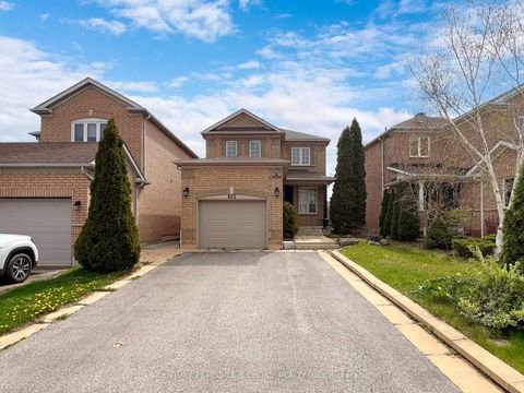 Photo 0 at 401 Cranston Park Avenue, Maple, Vaughan
