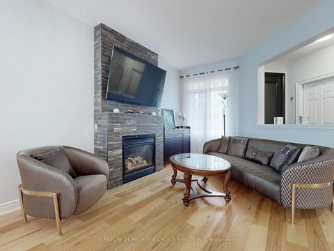 Photo 6 at 401 Cranston Park Avenue, Maple, Vaughan