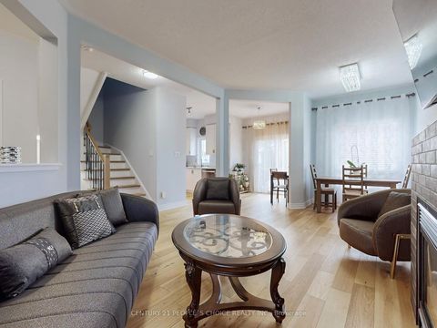 Photo 8 at 401 Cranston Park Avenue, Maple, Vaughan