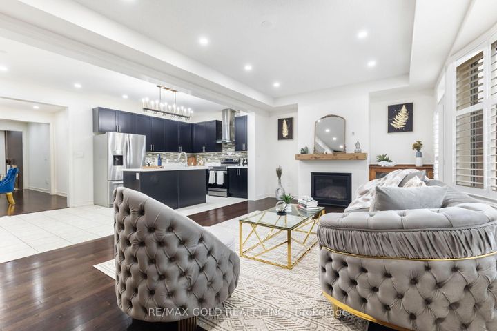 Photo 11 at 86 Humberstone Crescent, Northwest Brampton, Brampton