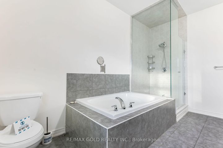 Photo 22 at 86 Humberstone Crescent, Northwest Brampton, Brampton