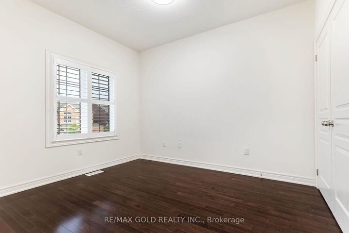 Photo 25 at 86 Humberstone Crescent, Northwest Brampton, Brampton