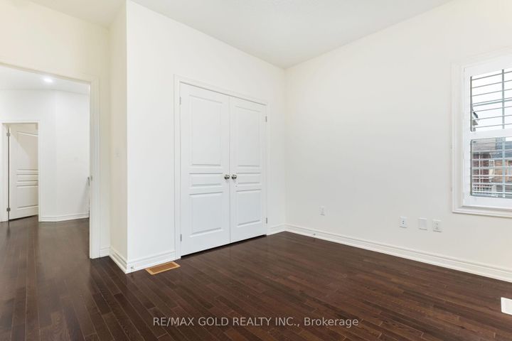 Photo 26 at 86 Humberstone Crescent, Northwest Brampton, Brampton