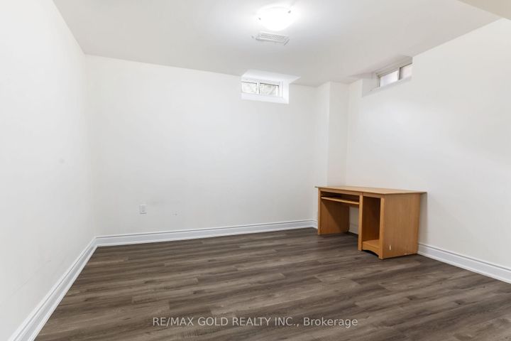 Photo 37 at 86 Humberstone Crescent, Northwest Brampton, Brampton