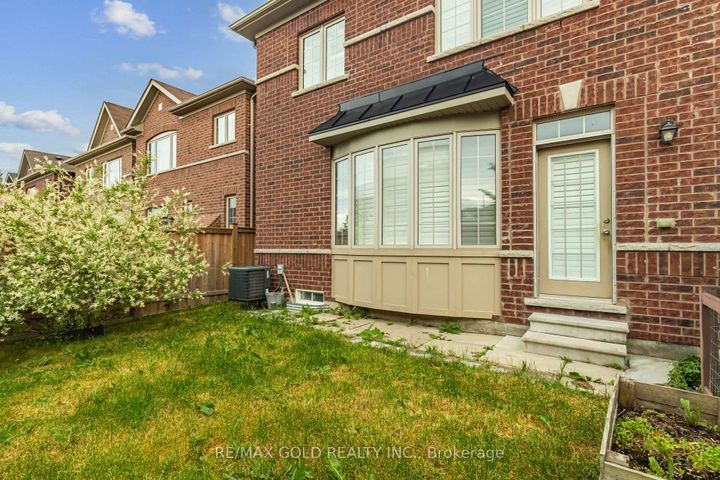 Photo 42 at 86 Humberstone Crescent, Northwest Brampton, Brampton