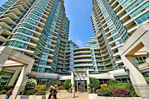 Photo 0 at 618 - 230 Queens Quay W, Waterfront Communities C1, Toronto