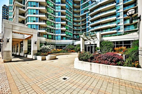 Photo 2 at 618 - 230 Queens Quay W, Waterfront Communities C1, Toronto