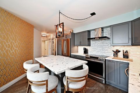 Photo 18 at 618 - 230 Queens Quay W, Waterfront Communities C1, Toronto