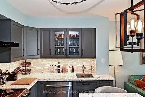 Photo 21 at 618 - 230 Queens Quay W, Waterfront Communities C1, Toronto