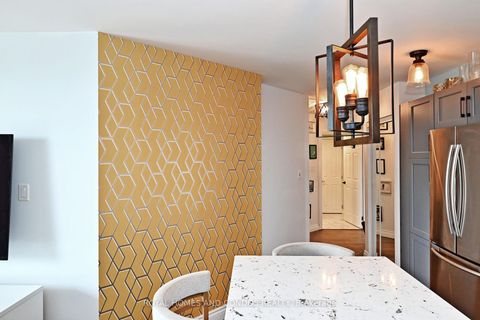 Photo 23 at 618 - 230 Queens Quay W, Waterfront Communities C1, Toronto