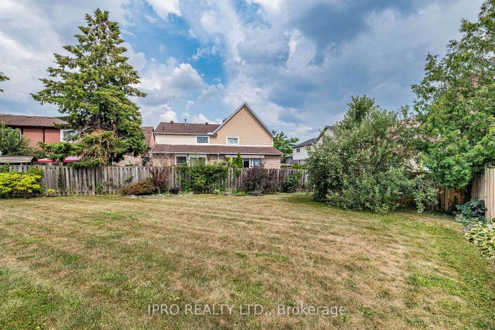 Photo 45 at 16 Ackrow Court, West Deane, Toronto