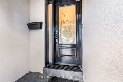 Photo 1 at 16 Ackrow Court, West Deane, Toronto
