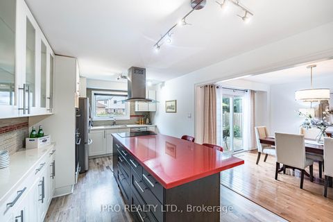 Photo 11 at 16 Ackrow Court, West Deane, Toronto