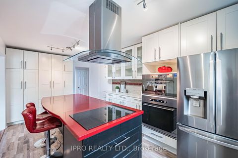 Photo 13 at 16 Ackrow Court, West Deane, Toronto