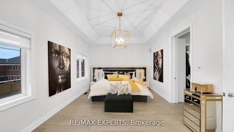 Photo 24 at 89 Rosshaven Crescent, Vellore Village, Vaughan