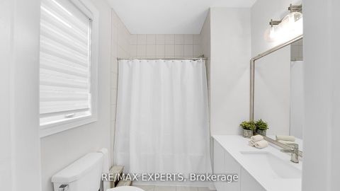 Photo 32 at 89 Rosshaven Crescent, Vellore Village, Vaughan