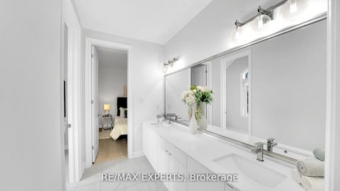 Photo 34 at 89 Rosshaven Crescent, Vellore Village, Vaughan