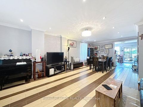 Photo 1 at 132 Bellwoods Avenue, Bellwoods, Toronto