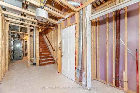 Photo 6 at 33 Pringdale Gardens Circle S, Eglinton East, Toronto