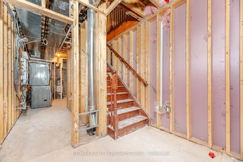 Photo 7 at 33 Pringdale Gardens Circle S, Eglinton East, Toronto
