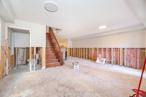 Photo 17 at 33 Pringdale Gardens Circle S, Eglinton East, Toronto