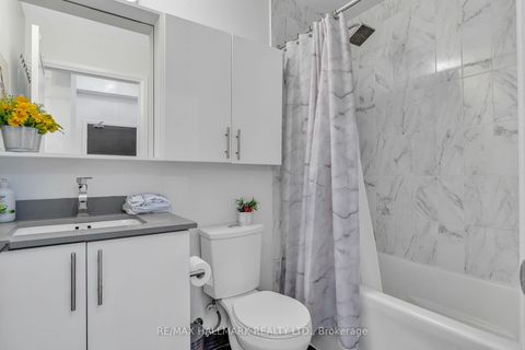 Photo 29 at 327 - 3600 Highway 7, Vaughan Corporate Centre, Vaughan