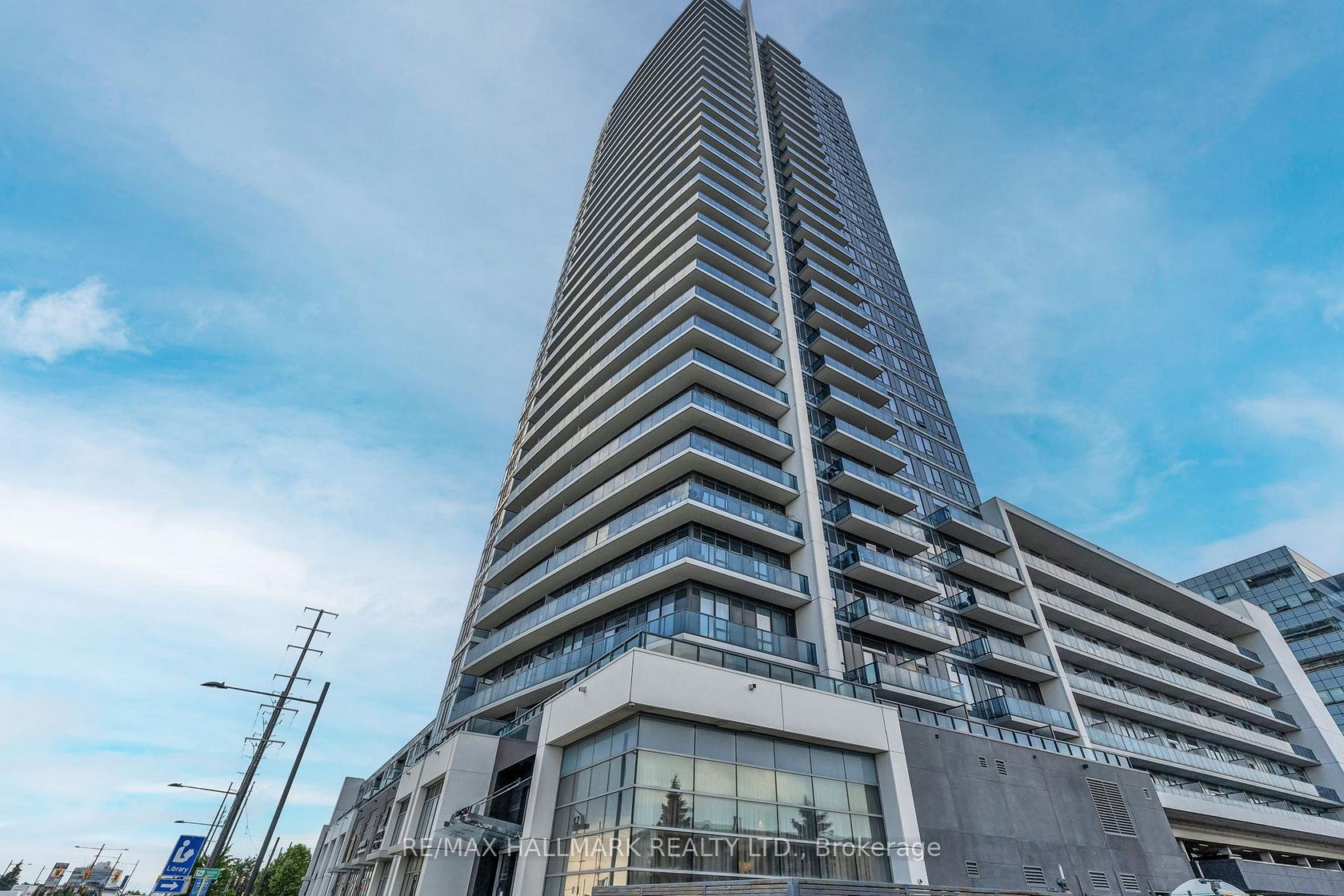 327 - 3600 Highway 7, Vaughan Corporate Centre, Vaughan 