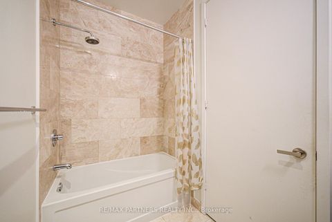 Photo 10 at 6805 - 100 Harbour Street, Waterfront Communities C1, Toronto
