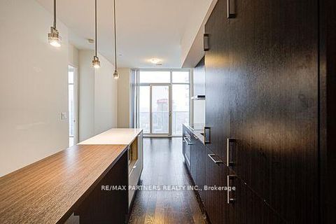 Photo 11 at 6805 - 100 Harbour Street, Waterfront Communities C1, Toronto