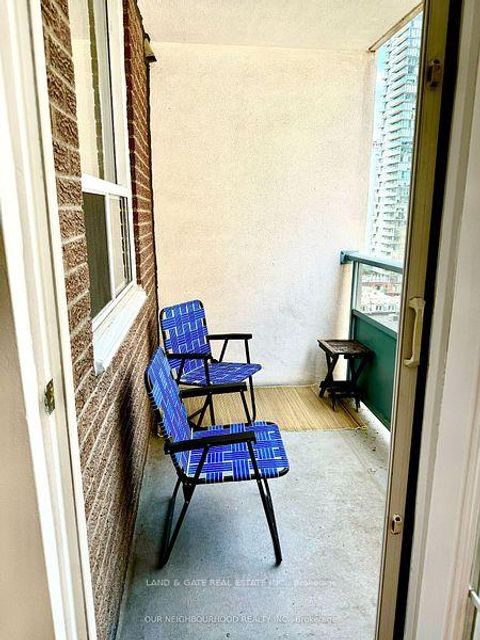 Photo 13 at 1607 - 30 Gloucester Street, Yonge Corridor, Toronto