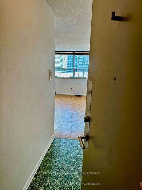 Photo 16 at 1607 - 30 Gloucester Street, Yonge Corridor, Toronto