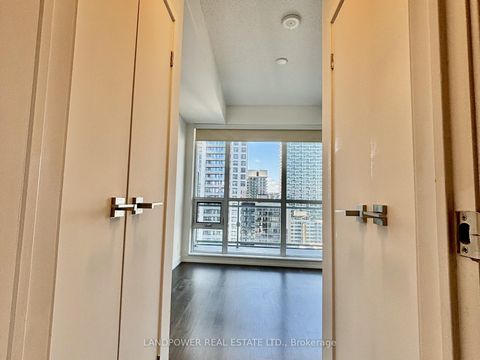 Photo 15 at 1704 - 89 Dunfield Avenue, Mount Pleasant West, Toronto