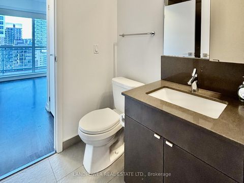 Photo 16 at 1704 - 89 Dunfield Avenue, Mount Pleasant West, Toronto