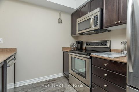Photo 5 at 18 - 39 Coulter Street, Sunnidale, Barrie Photo 5 at 18 - 39 Coulter Street, Sunnidale, Barrie