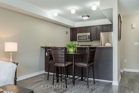 Photo 11 at 18 - 39 Coulter Street, Sunnidale, Barrie Photo 11 at 18 - 39 Coulter Street, Sunnidale, Barrie