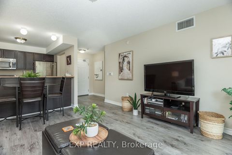 Photo 13 at 18 - 39 Coulter Street, Sunnidale, Barrie