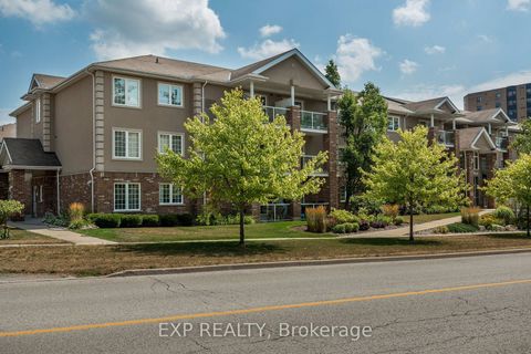 Photo 23 at 18 - 39 Coulter Street, Sunnidale, Barrie