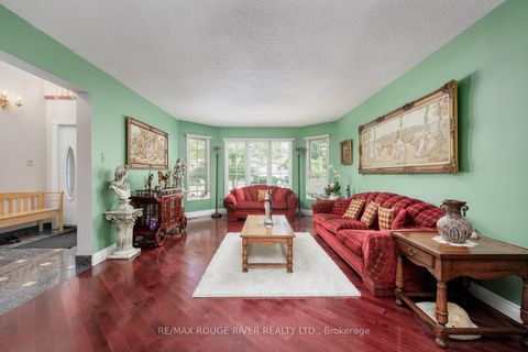 Photo 7 at 1106 Ridge Valley Drive, Pinecrest, Oshawa