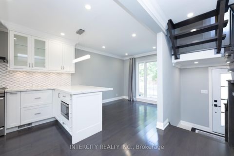 Photo 7 at 19 Marowyne Drive, Don Valley Village, Toronto