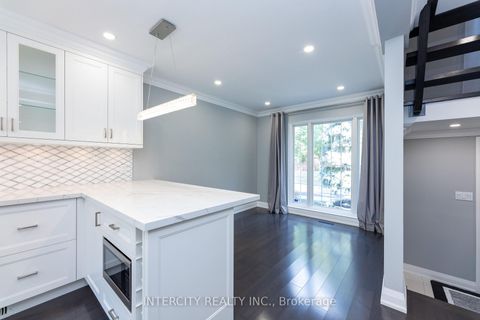 Photo 9 at 19 Marowyne Drive, Don Valley Village, Toronto