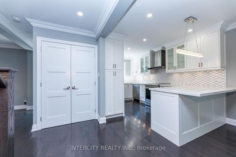 Photo 16 at 19 Marowyne Drive, Don Valley Village, Toronto