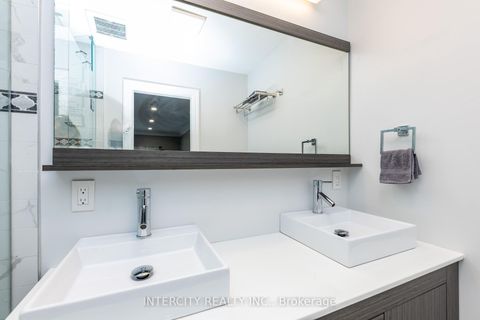 Photo 29 at 19 Marowyne Drive, Don Valley Village, Toronto