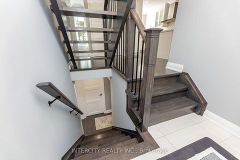 Photo 34 at 19 Marowyne Drive, Don Valley Village, Toronto