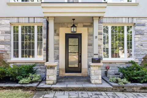 Photo 39 at 19 Marowyne Drive, Don Valley Village, Toronto