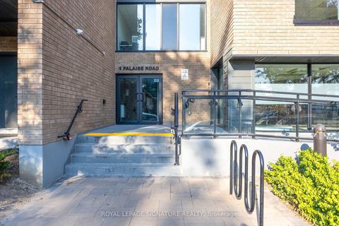 Photo 2 at 214 - 1 Falaise Road, West Hill, Toronto