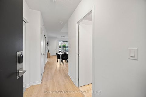 Photo 4 at 214 - 1 Falaise Road, West Hill, Toronto